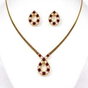 VTG 1988 Avon Plaza Ruby Red Rhinestone Necklace & Earrings Set Gold Tone 19"